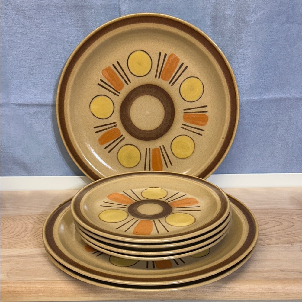 Alomos by Crest-Stone (Japan) Vintage Ceramic Dinner Plate Set -Brown and Yellow